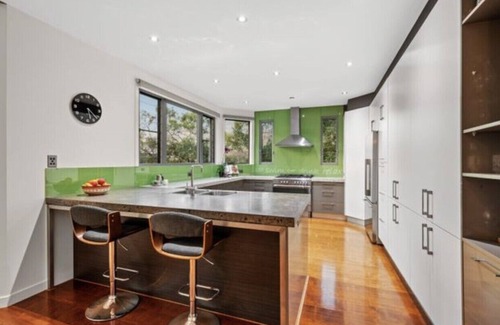 Mount Coolum House | Mt Coolum Hideaway, Sunshine Coast - spectacular views luxury close to the beach