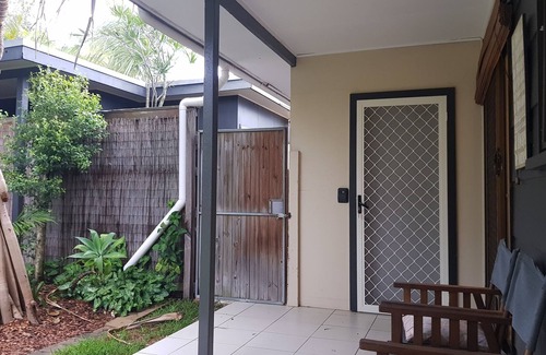 Mudjimba Apartment | Mudjimba Bliss - pets allowed inside & 250M to the surf