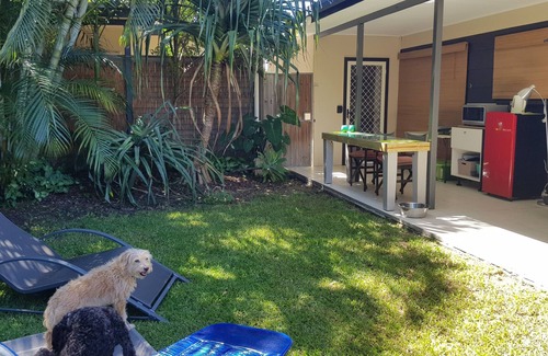 Mudjimba Apartment | Mudjimba Bliss - pets allowed inside & 250M to the surf
