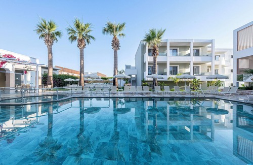 Tingaki Apartment | Mythos Suites Hotel
