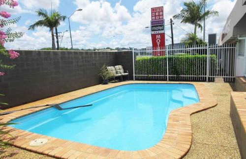 Nambour Hotel | Nambour Lodge Motel