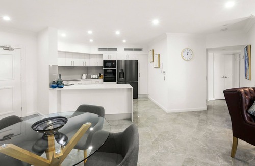 Trinity Beach Apartment | On the Beach Holiday Apartments
