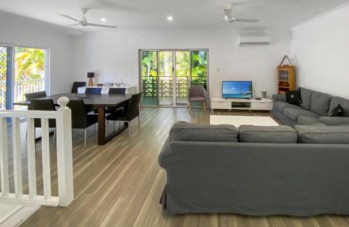 Arcadia House | One Bedroom House in Arcadia with Pool & Wifi