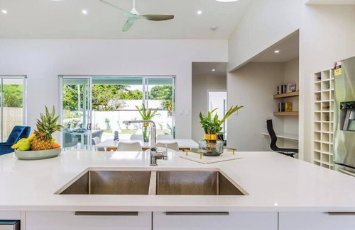 Palm Cove House | Our Home Is Your Home