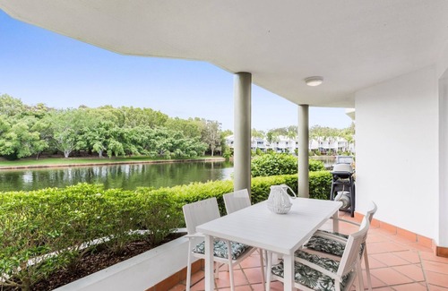 Noosaville Apartment | PEACEFUL PRIVATE WATERFRONT APARTMENT