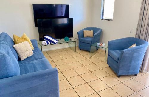 North Ward Apartment | Perfect Position on The Water Strand 18