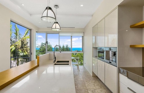 Sunshine Beach Apartment | Platinum status, Sunshine Beach