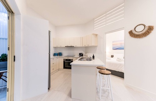Sunshine Coast Apartment | Pointbreak Coolum Beach Beachfront Apartment