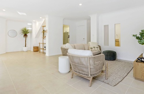 Castaways Beach House | Private Beachside Hideaway, Castaways Beach