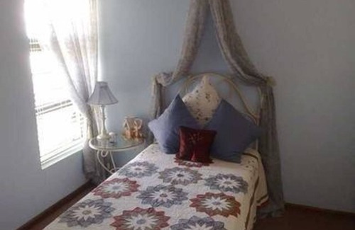 Port Elizabeth Resort | Private room ∙ 1 guest