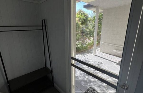 Ormiston Resort | Private room ∙ 1 guest