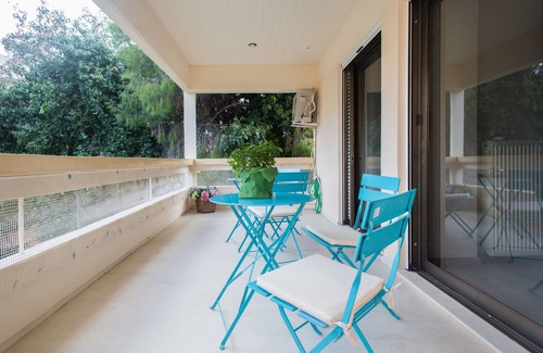 Voula Apartment | Promenade Apartment bright and elegant , located in the heart of Athens Riviera.