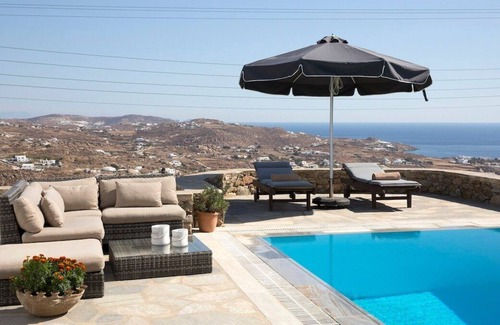 Psarou Villa | Psarrou villa for 10 guests
