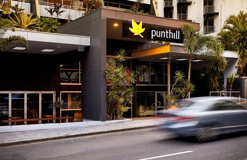 Spring Hill Hotel | Punthill Spring Hill