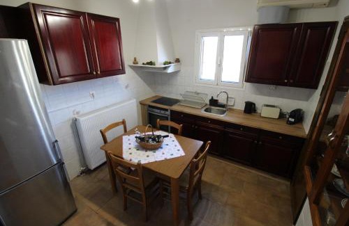 Polidrosos House | Raise Polydrosos Family Lodge