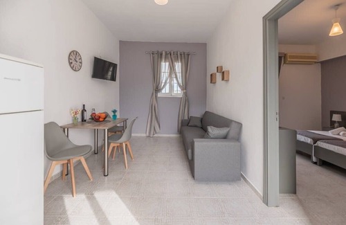 Archangelos Apartment | Rhodes Archaggelos Escape-Nest Among Garden