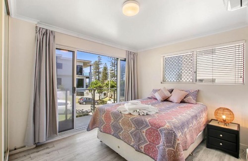 Kings Beach House | Rosalie Unit 1, 4 Margaret St, Kings Beach