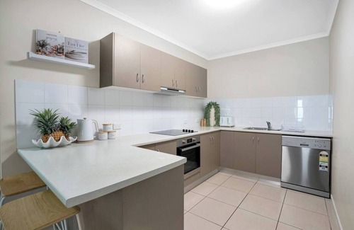 Cairns North Apartment | Serenity at The Edge A Private Poolside Apartment