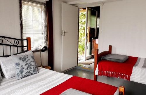 Storms River Apartment | Storms River Tin House