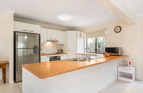 Noosaville Apartment | Stylish Noosaville Duplex close to river