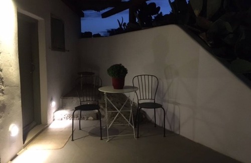Mykonos Apartment | Stylish Studio in Mykonos END OF SEASON SPECIALS!