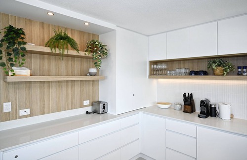Maroochydore Apartment | Stylish Tasteful Maroochy Escape