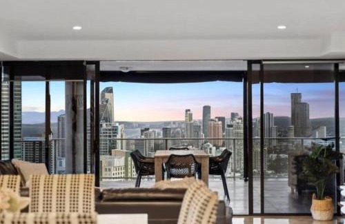 Surfers Paradise Apartment | Sub-Penthouse Dream in Circle on Cavill - Hosted by Coastal Letting Co.