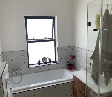 Trawal House | Sunny Side Haven