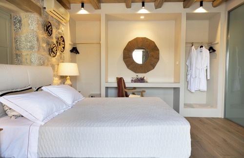 Itilo Hotel | Superior Suite with Panoramic Sea View | Akrolithi Guesthouse