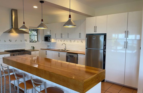Castaways Beach House | Sweeping ocean views and pool. Large house in quiet area. Fully air conditioned