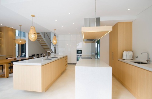 Port Douglas House | The White Oasis - 5 Bedroom Luxury Home