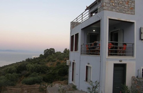 Mavrovouni House | Theano House Mani