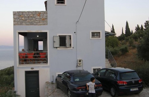 Mavrovouni House | Theano House Mani