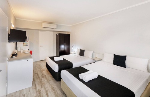 Allenstown Hotel | Tropical Gate Motor Inn