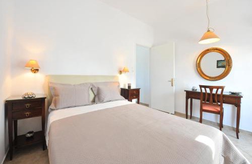 Adamas Apartment | Tsakanos Apartments