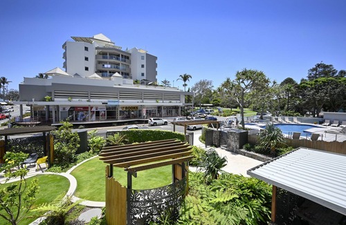 Mooloolaba Apartment | Unwind and experience the epitome of coastal living at Paradise at Parkyn Pde