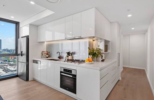 Fortitude Valley Apartment | Utopia Suites Luxe Sky Home/Sensational Views 2B/2Bath/Park