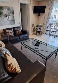 Victoria and Alfred Waterfront Apartment | V&A Waterfront Marina Family Apartment 101 Altmore