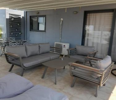 Monastiraki Apartment | V&V Acropolis view apartment
