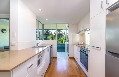 Port Douglas Apartment | Verandahs