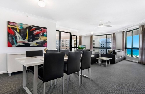 Broadbeach Apartment | Victoria Square 2 Bed Ocean View Broadbeach