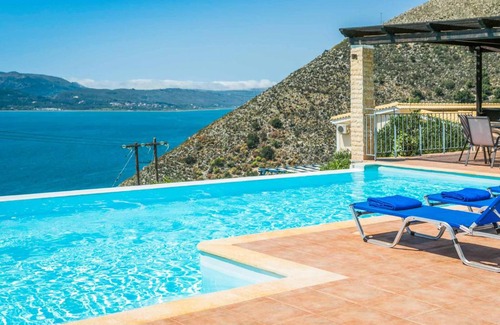 Farsa Villa | Villa Erato