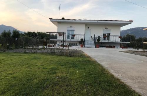 Amarinthos House | Villa Filoxenia