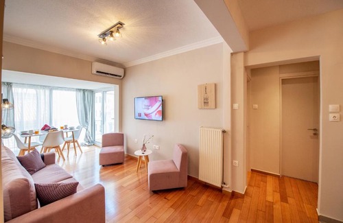 Ampelokipoi Apartment | Vinegarden