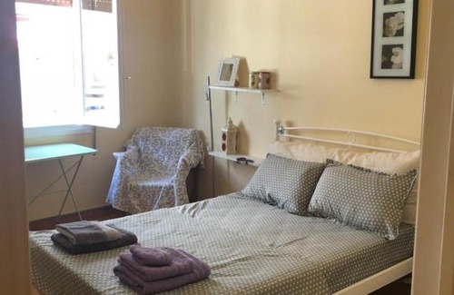 Athens Apartment | Vintage apartment , 700m from metro