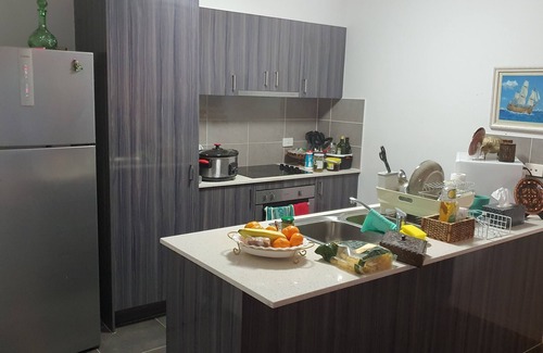 Upper Coomera House | Walk to shops and restaurants, with theme parks at your doorstep!