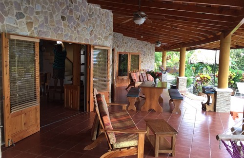 Ballena House | WHALES TAIL VIEWS Del Congos Uvita Great privacy,BIRD Reserve,Waterslide Pool