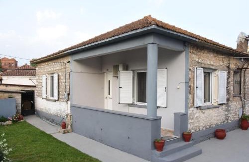 Katochi Apartment | Πέτρινη μονοκατοικία