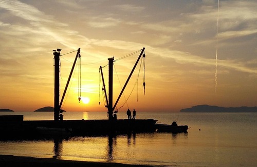 Moutsouna House | Παραλιακο σπιτι Μπροστά στην παραλια Registry no 00000059697