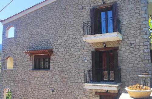 Kyriaki Apartment | Το Πέτρινο